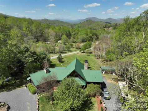 129 Apple Farm Road Bakersville NC 28705