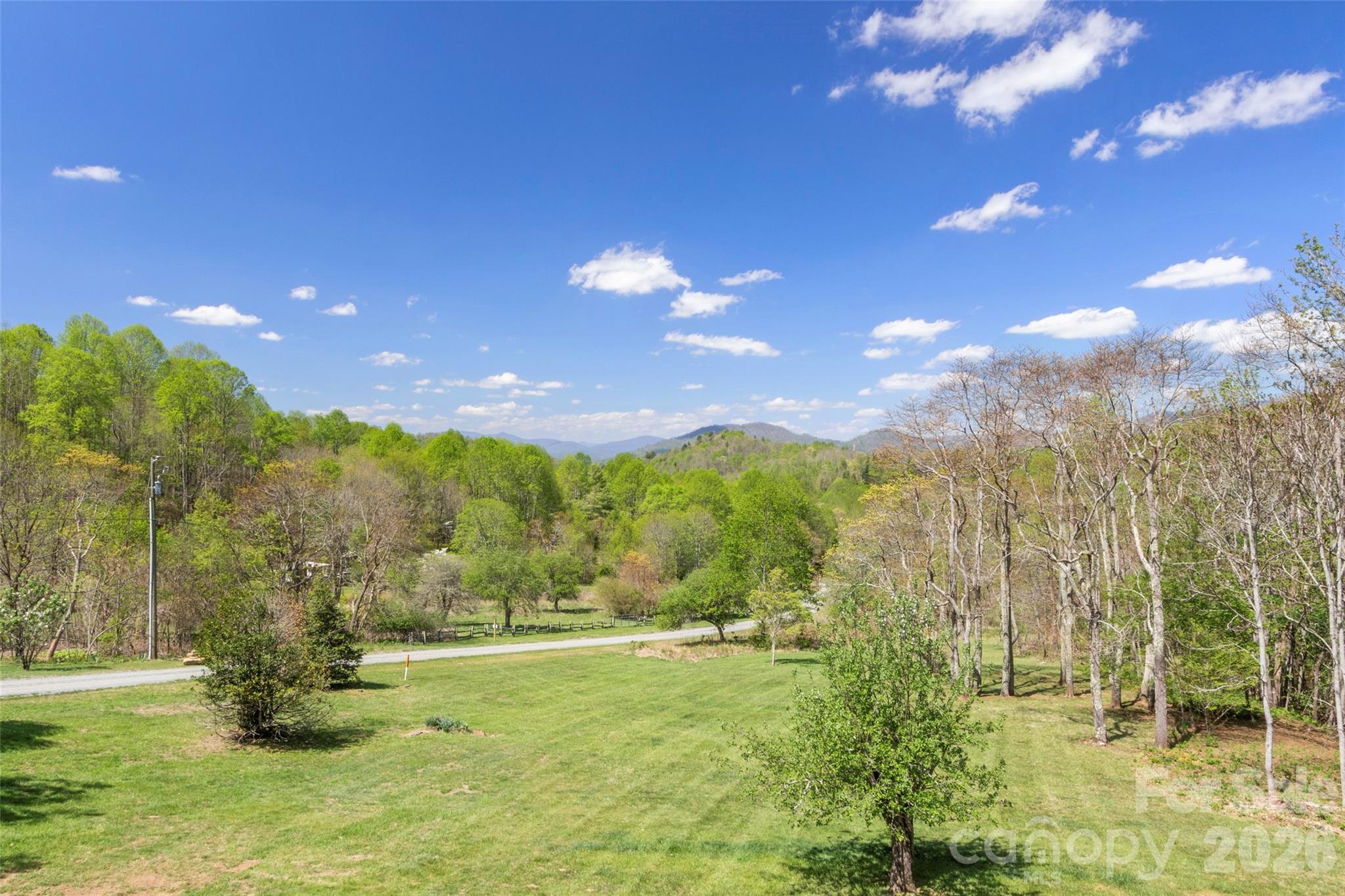 129 Apple Farm Road Bakersville NC 28705