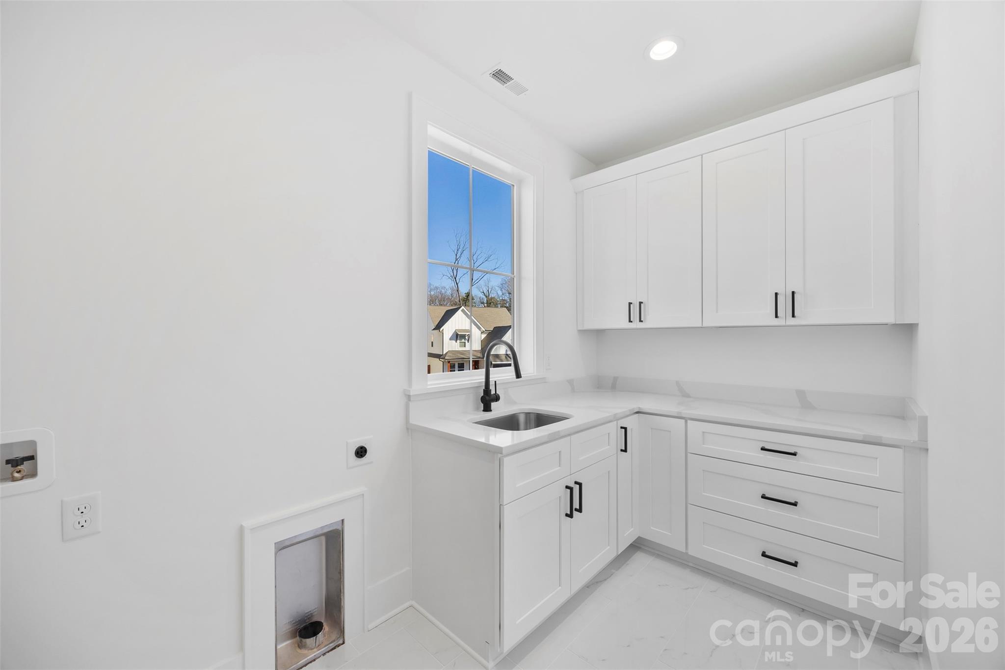 2033 South Street Charlotte NC 28208