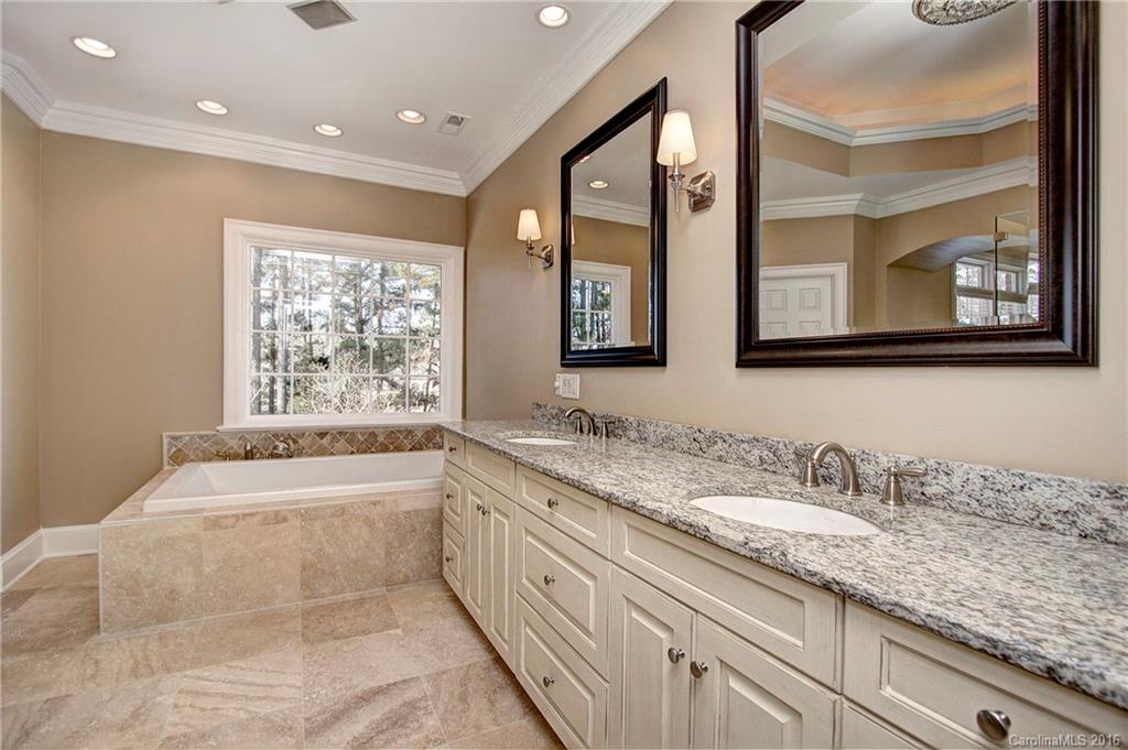 6320 Glynmoor Lakes Drive Charlotte NC 28277