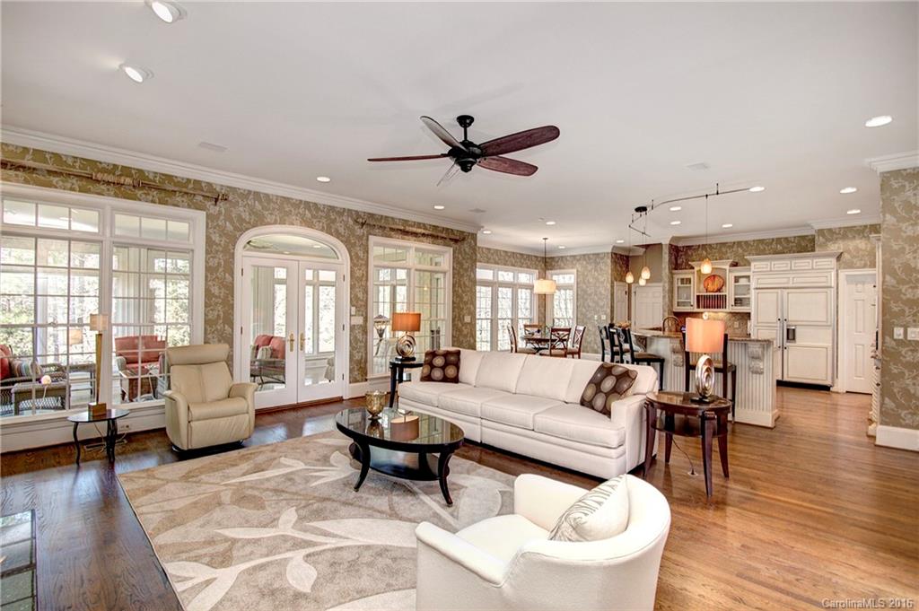 6320 Glynmoor Lakes Drive Charlotte NC 28277