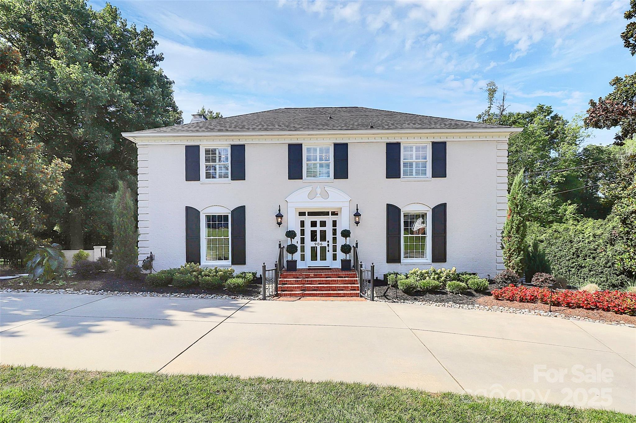 906 Colonial Drive Albemarle NC 28001