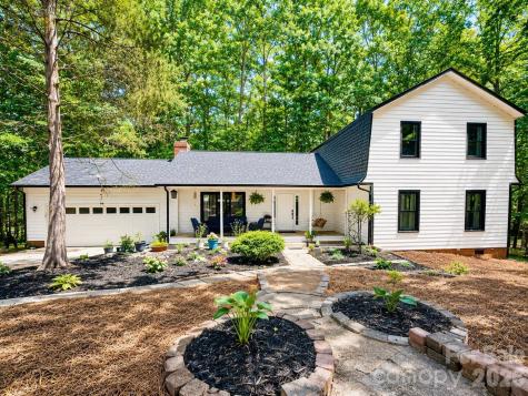 9307 Raintree Lane Charlotte NC 28277