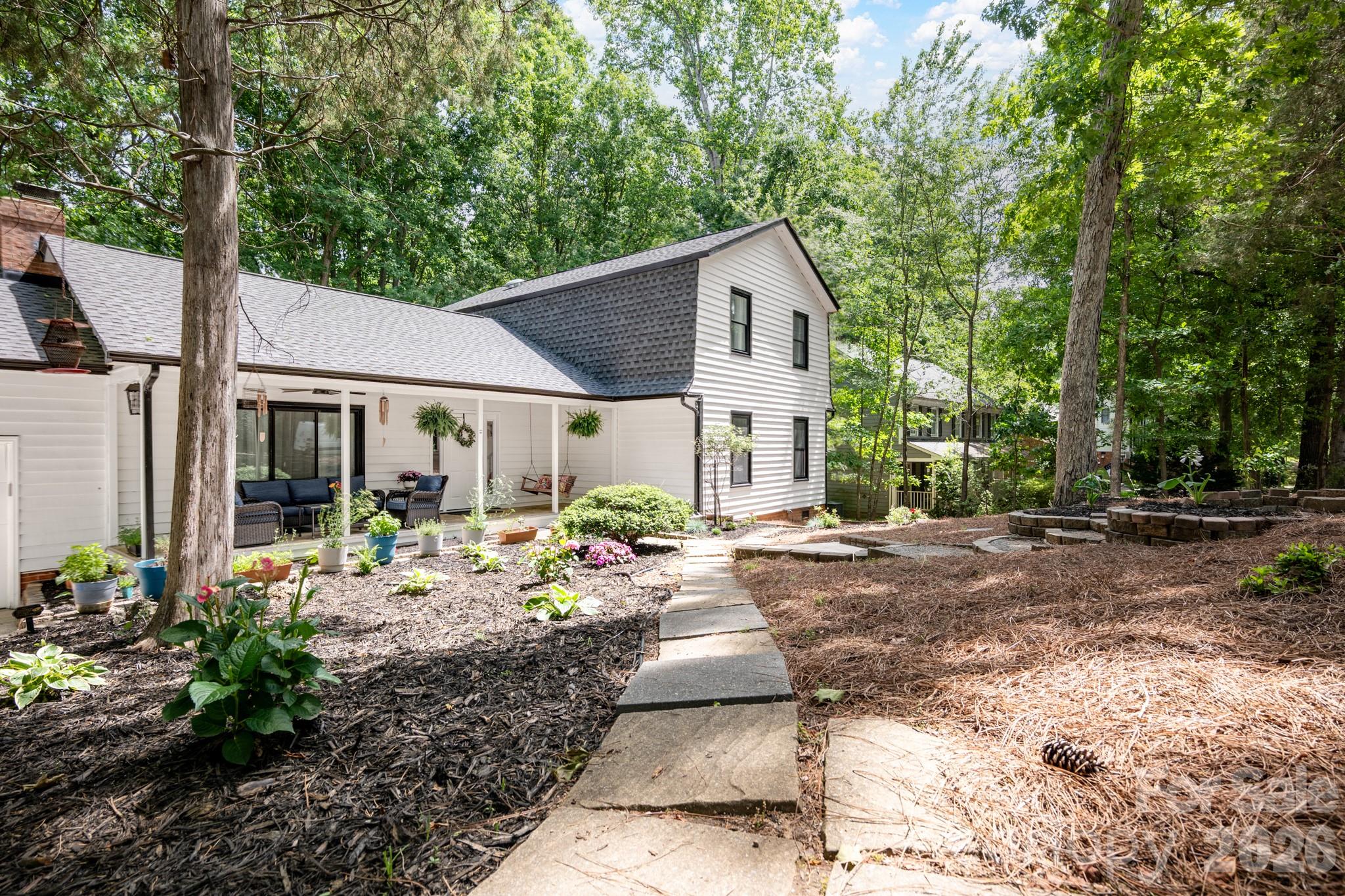 9307 Raintree Lane Charlotte NC 28277