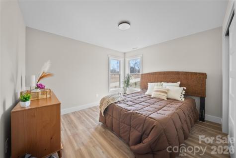 78 Scott Meadows Drive Asheville NC 28806