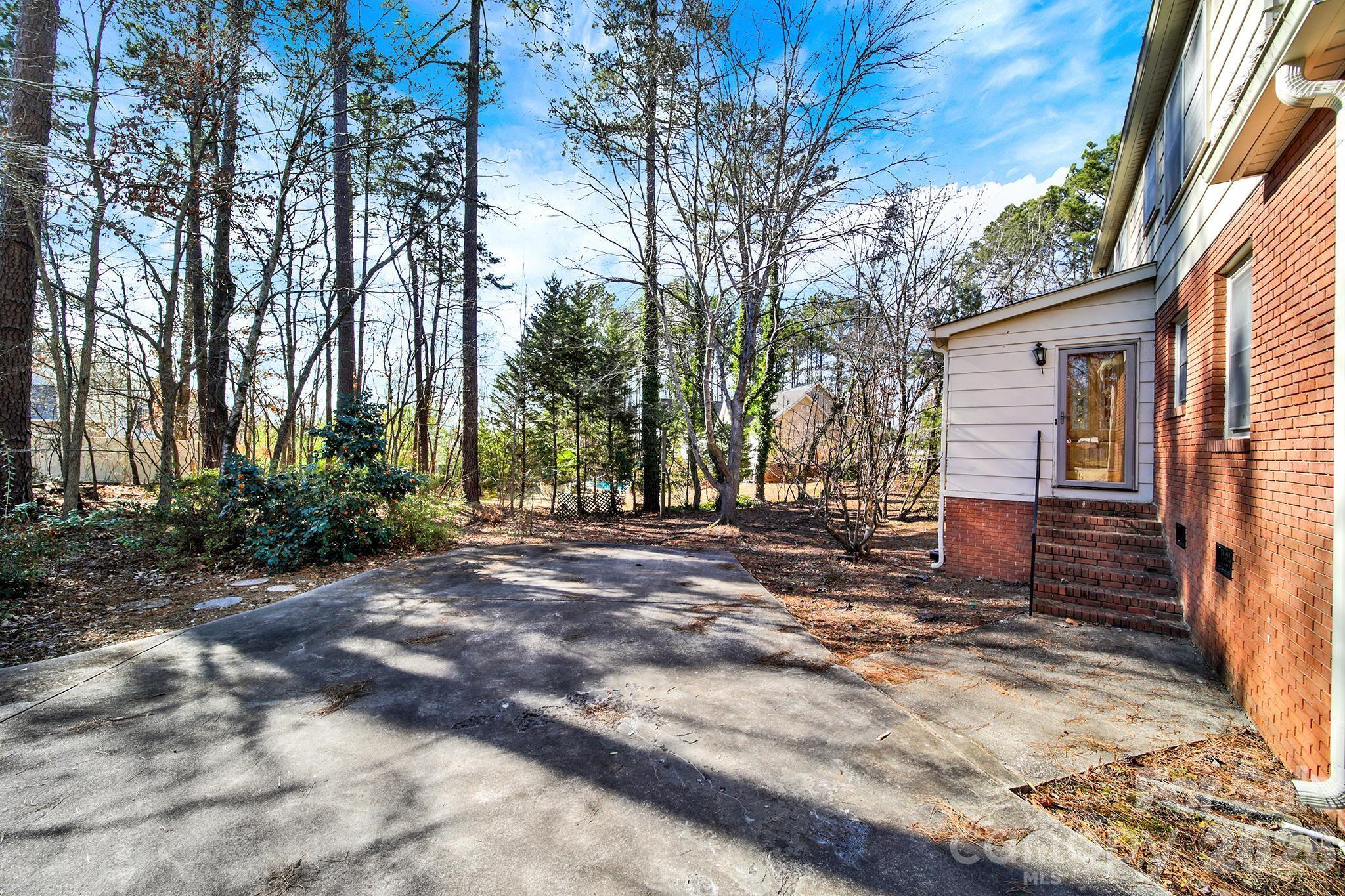 1125 Hawthorne Road Lancaster SC 29720