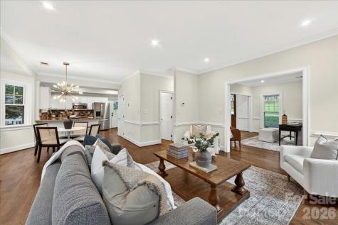 5118 Rosewater Court Charlotte NC 28226