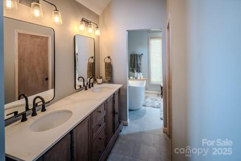 130 Skiway Circle Beech Mountain NC 28604