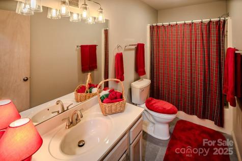 130 Skiway Circle Beech Mountain NC 28604