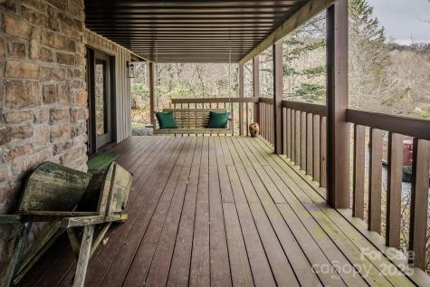 130 Skiway Circle Beech Mountain NC 28604