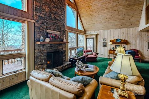 130 Skiway Circle Beech Mountain NC 28604