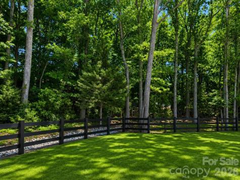 4919 Potter Road Matthews NC 28104