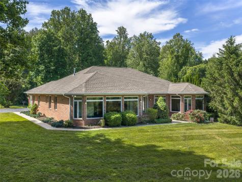39 Beaumont Drive Hendersonville NC 28739