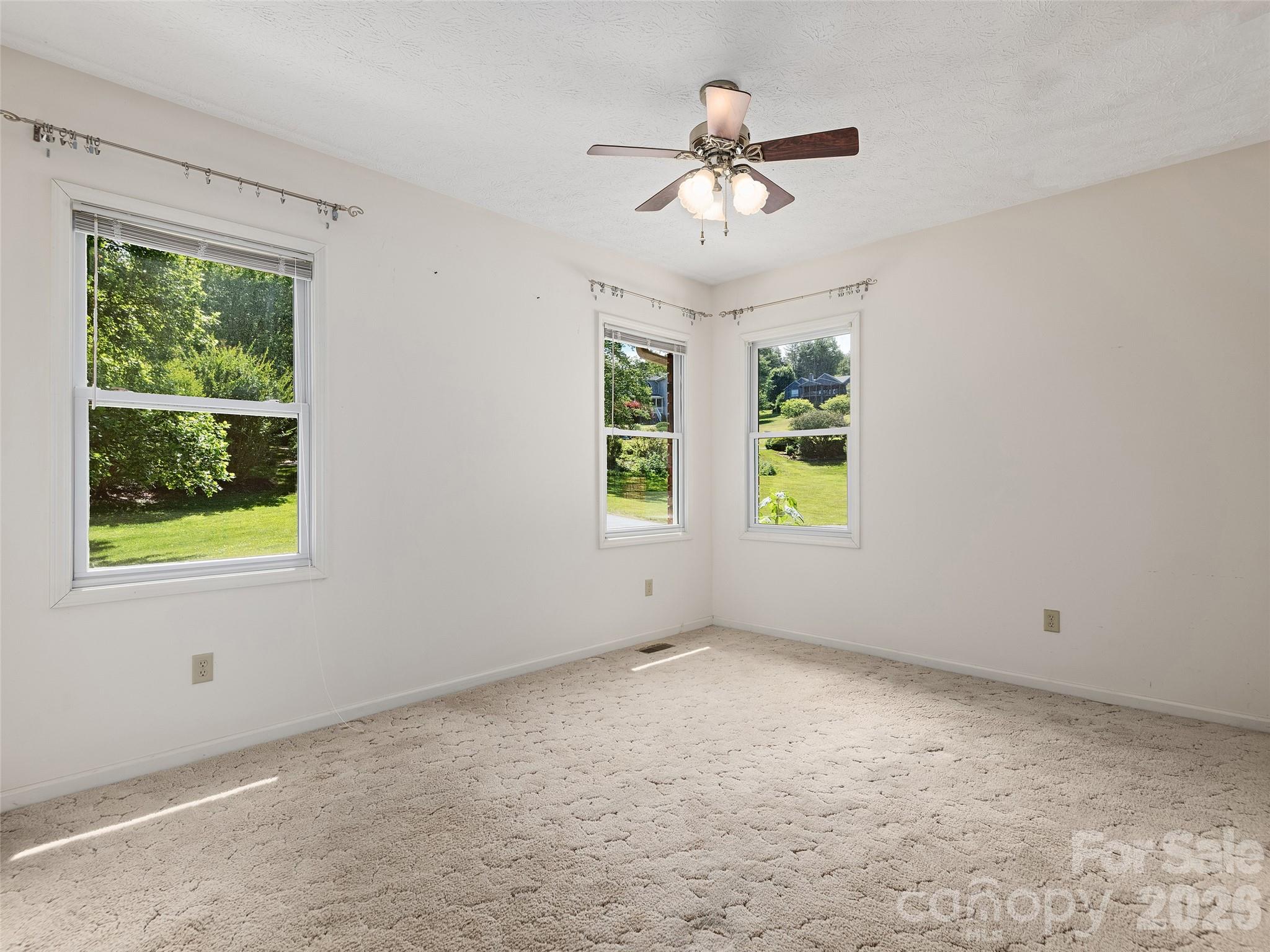 39 Beaumont Drive Hendersonville NC 28739