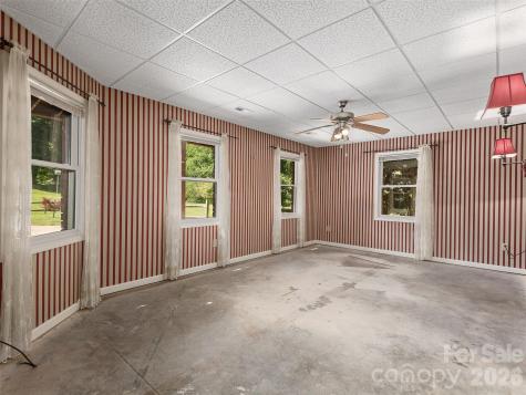 39 Beaumont Drive Hendersonville NC 28739