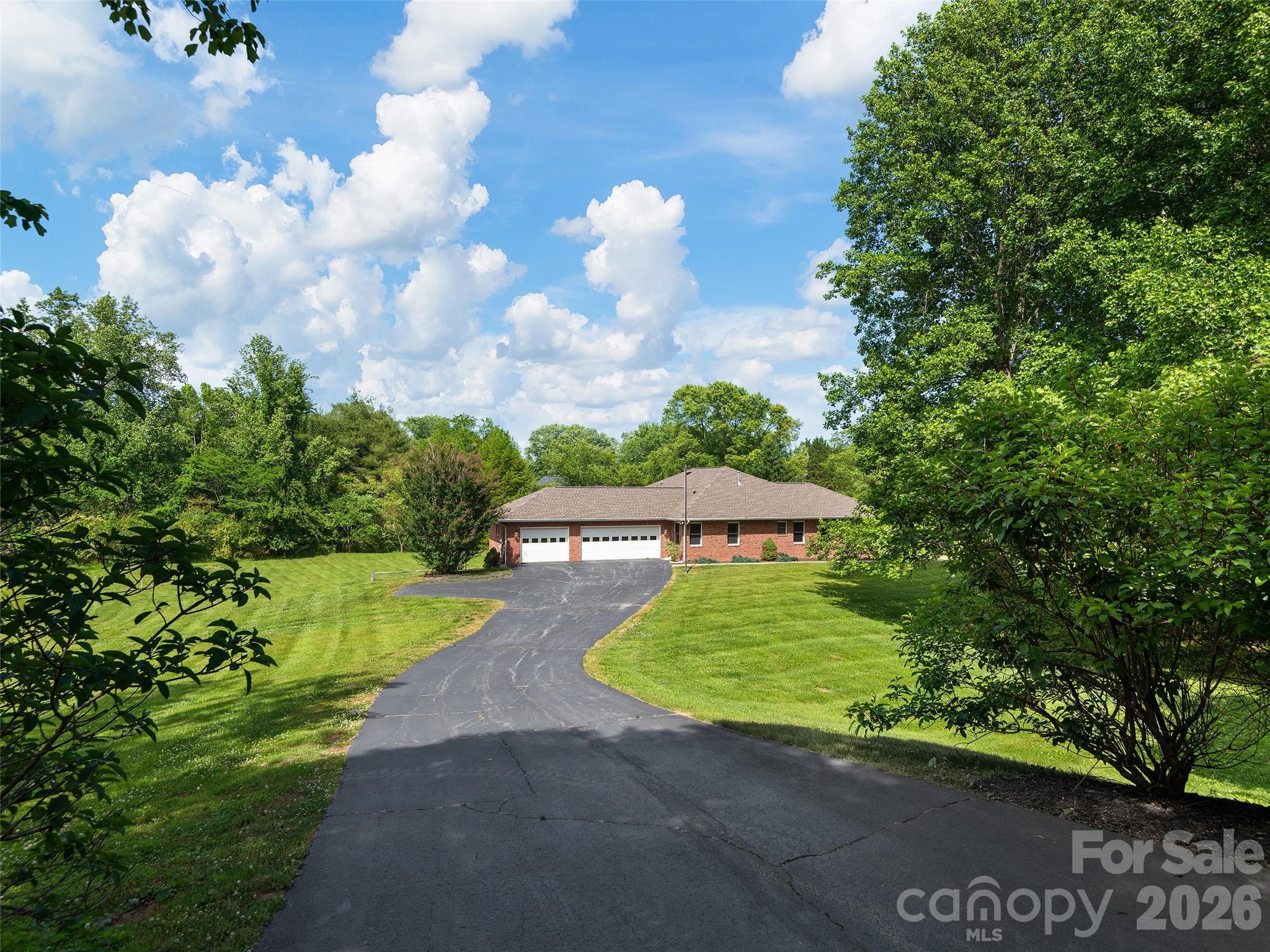 39 Beaumont Drive Hendersonville NC 28739