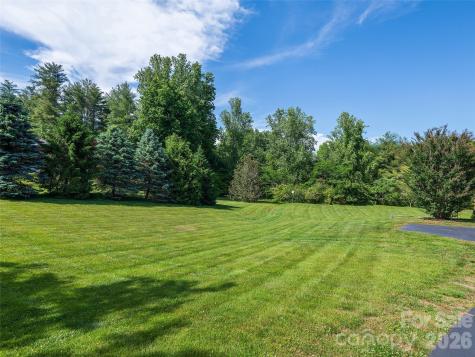 39 Beaumont Drive Hendersonville NC 28739