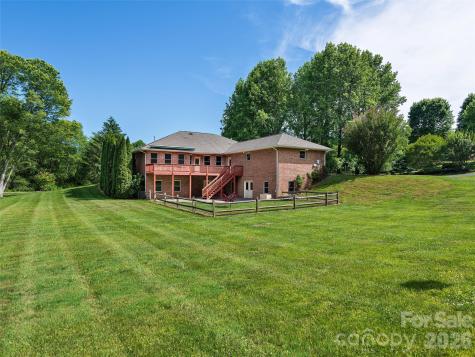 39 Beaumont Drive Hendersonville NC 28739