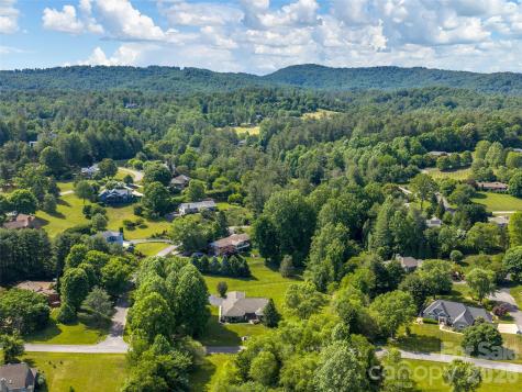 39 Beaumont Drive Hendersonville NC 28739