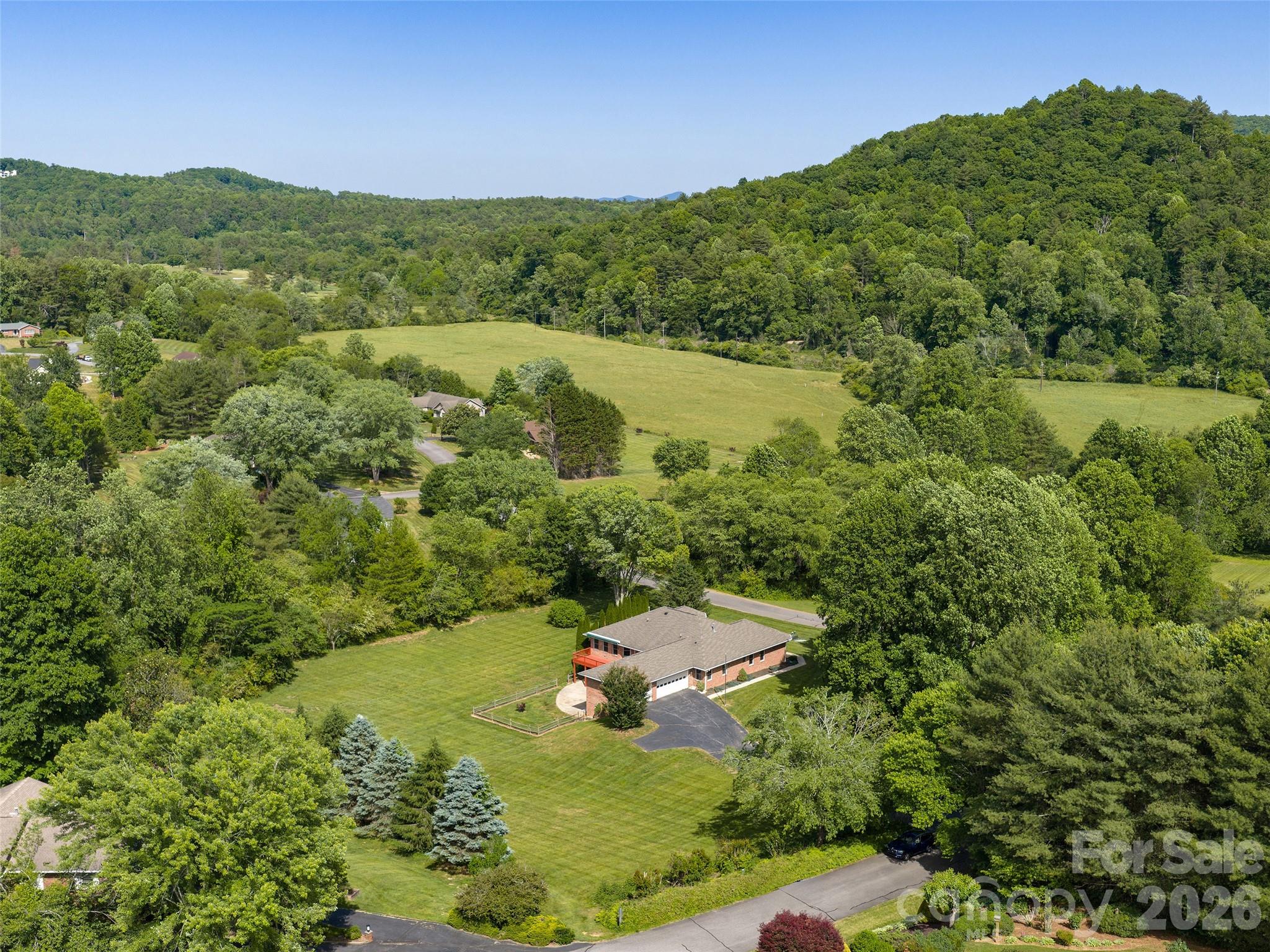 39 Beaumont Drive Hendersonville NC 28739