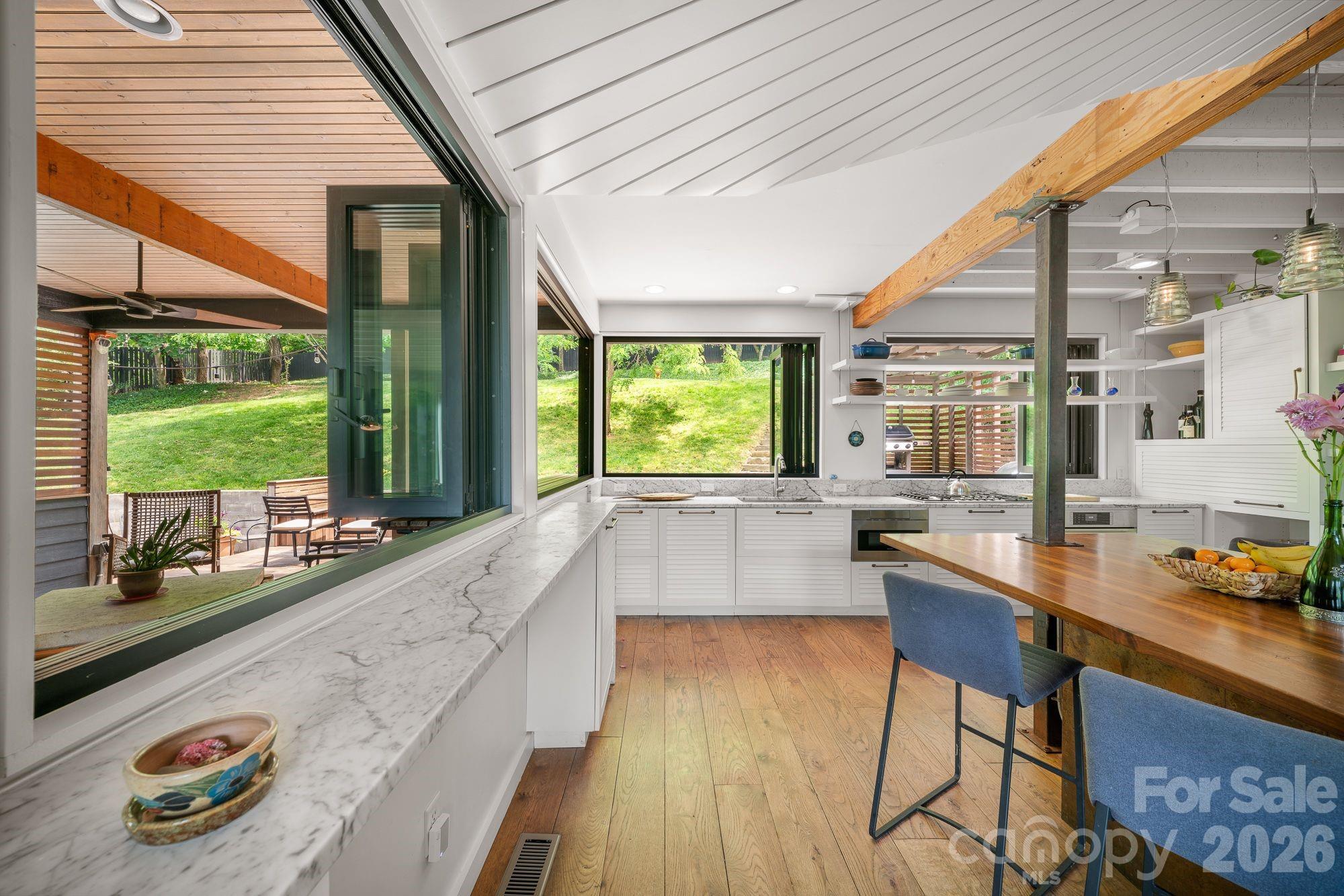 53 Buchanan Place Asheville NC 28801