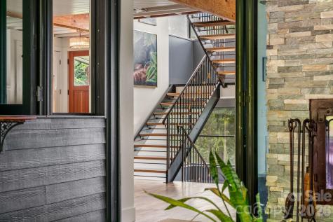 53 Buchanan Place Asheville NC 28801