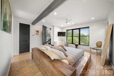 53 Buchanan Place Asheville NC 28801