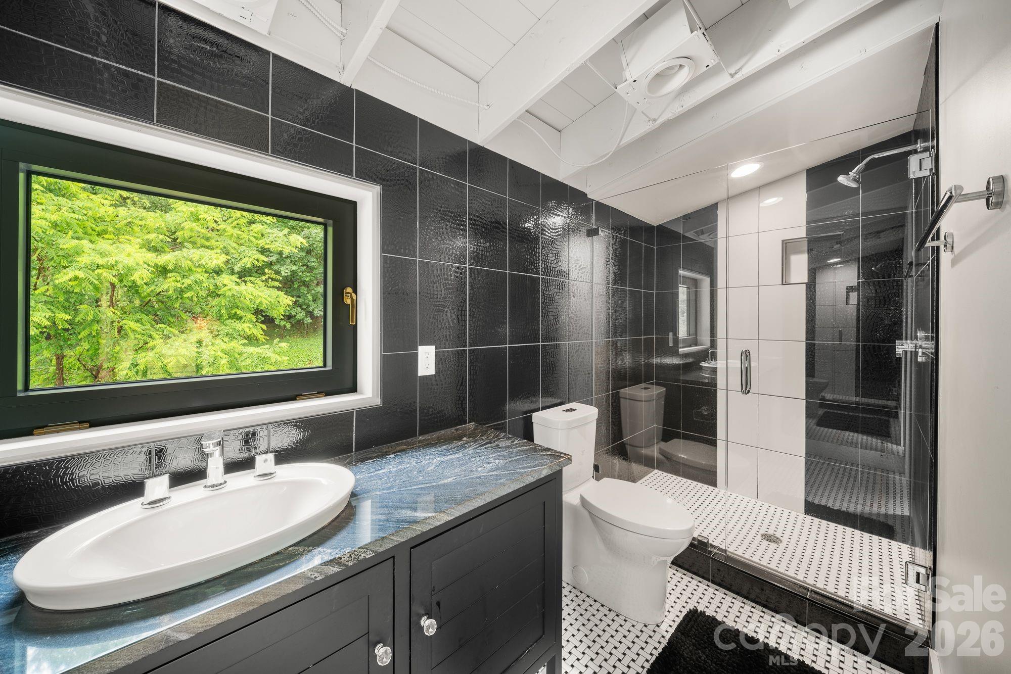 53 Buchanan Place Asheville NC 28801