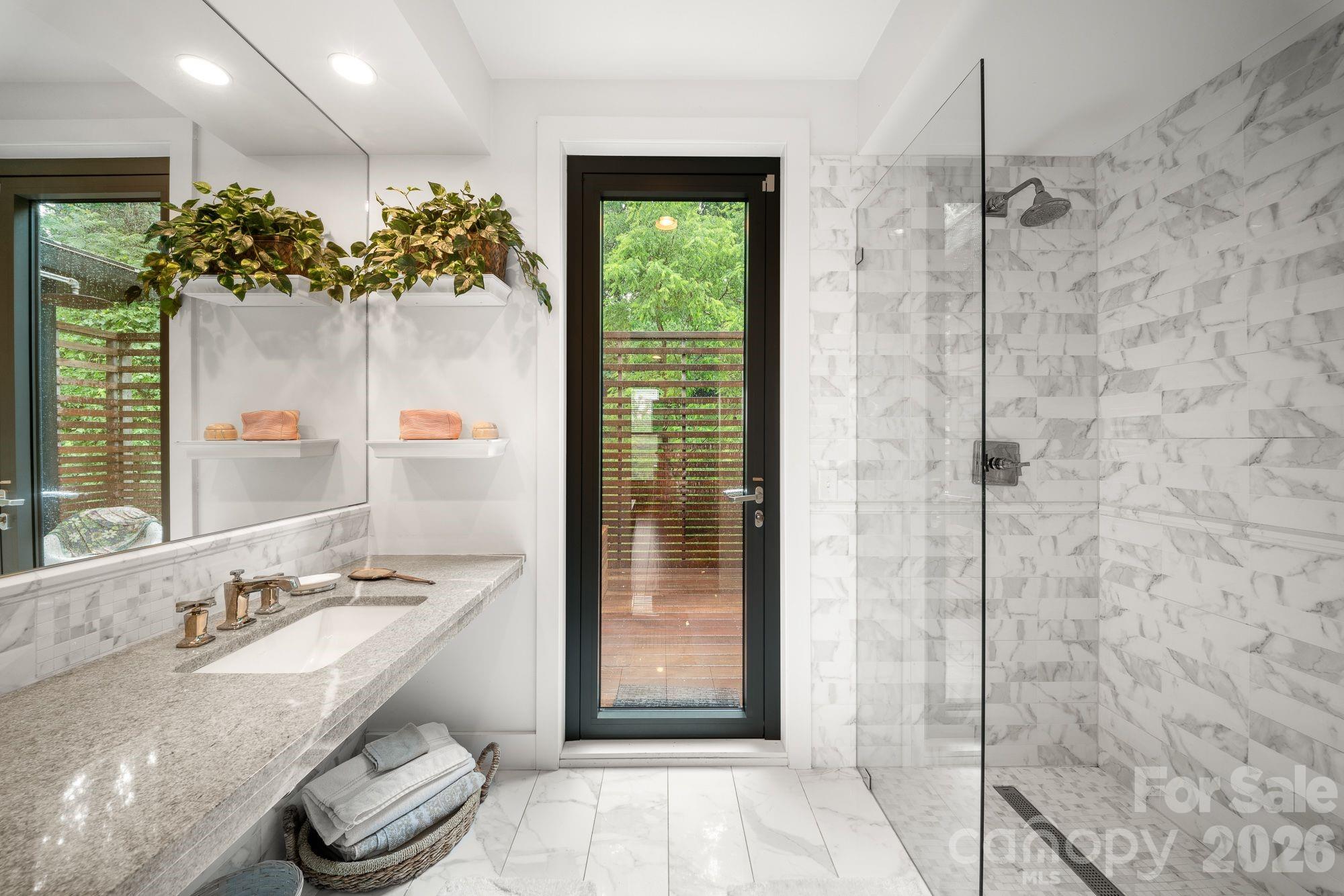 53 Buchanan Place Asheville NC 28801