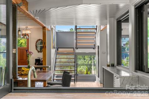 53 Buchanan Place Asheville NC 28801