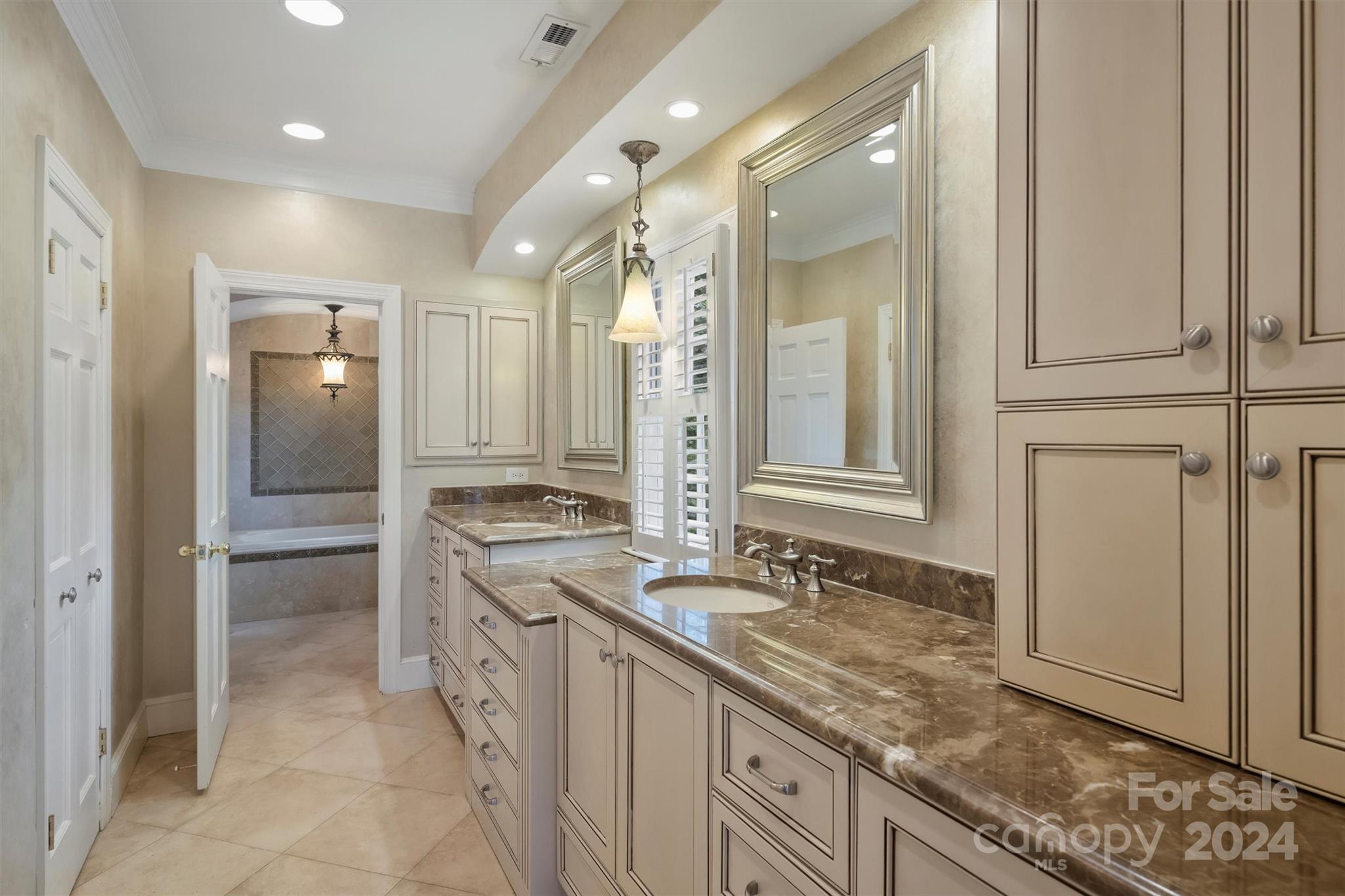231 Perrin Place Charlotte NC 28207