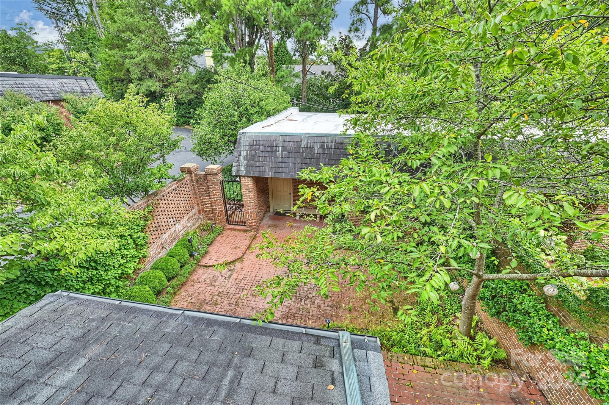 231 Perrin Place Charlotte NC 28207