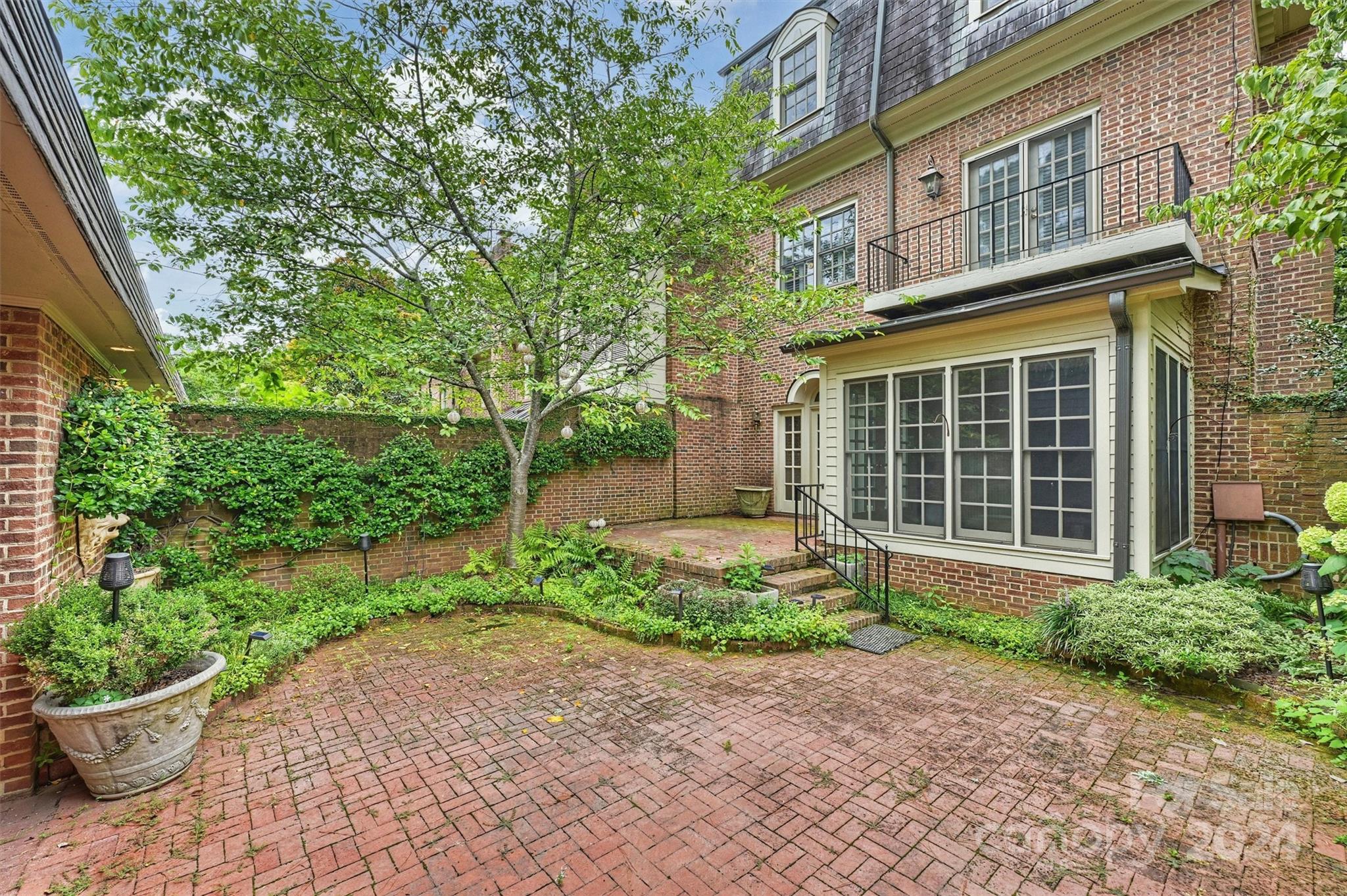 231 Perrin Place Charlotte NC 28207