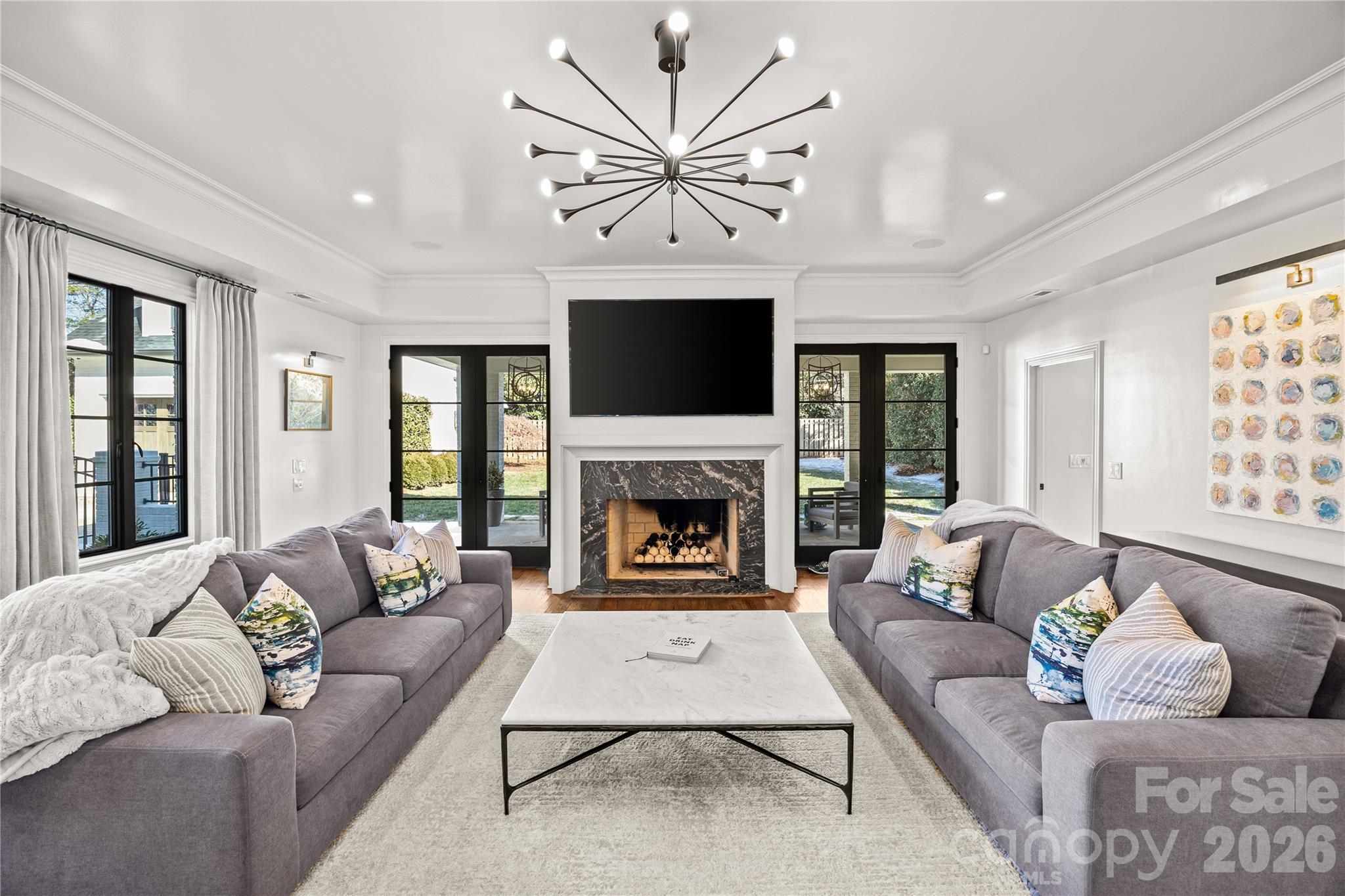 1935 Queens Road W Charlotte NC 28207