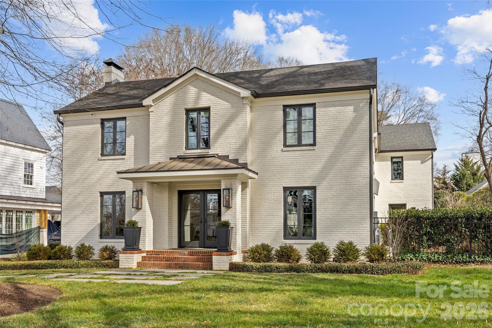 1935 Queens Road W Charlotte NC 28207