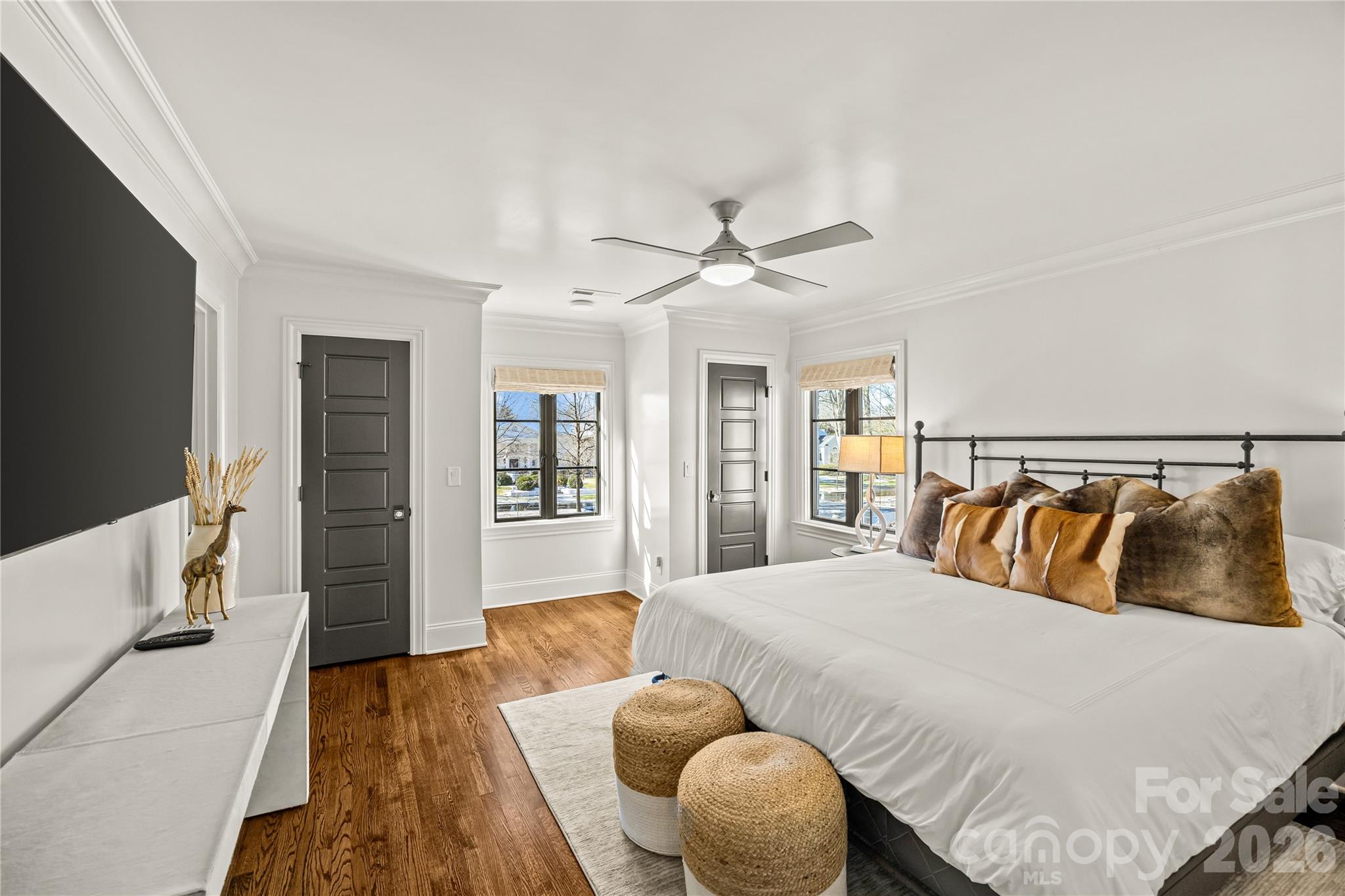 1935 Queens Road W Charlotte NC 28207