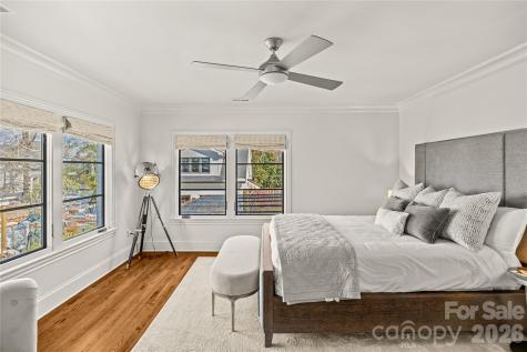1935 Queens Road W Charlotte NC 28207