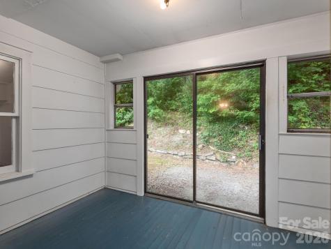 24 Piney Ridge Mountain Road Zirconia NC 28790
