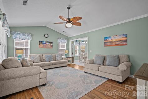 137 NE 4th Street Oak Island NC 28465