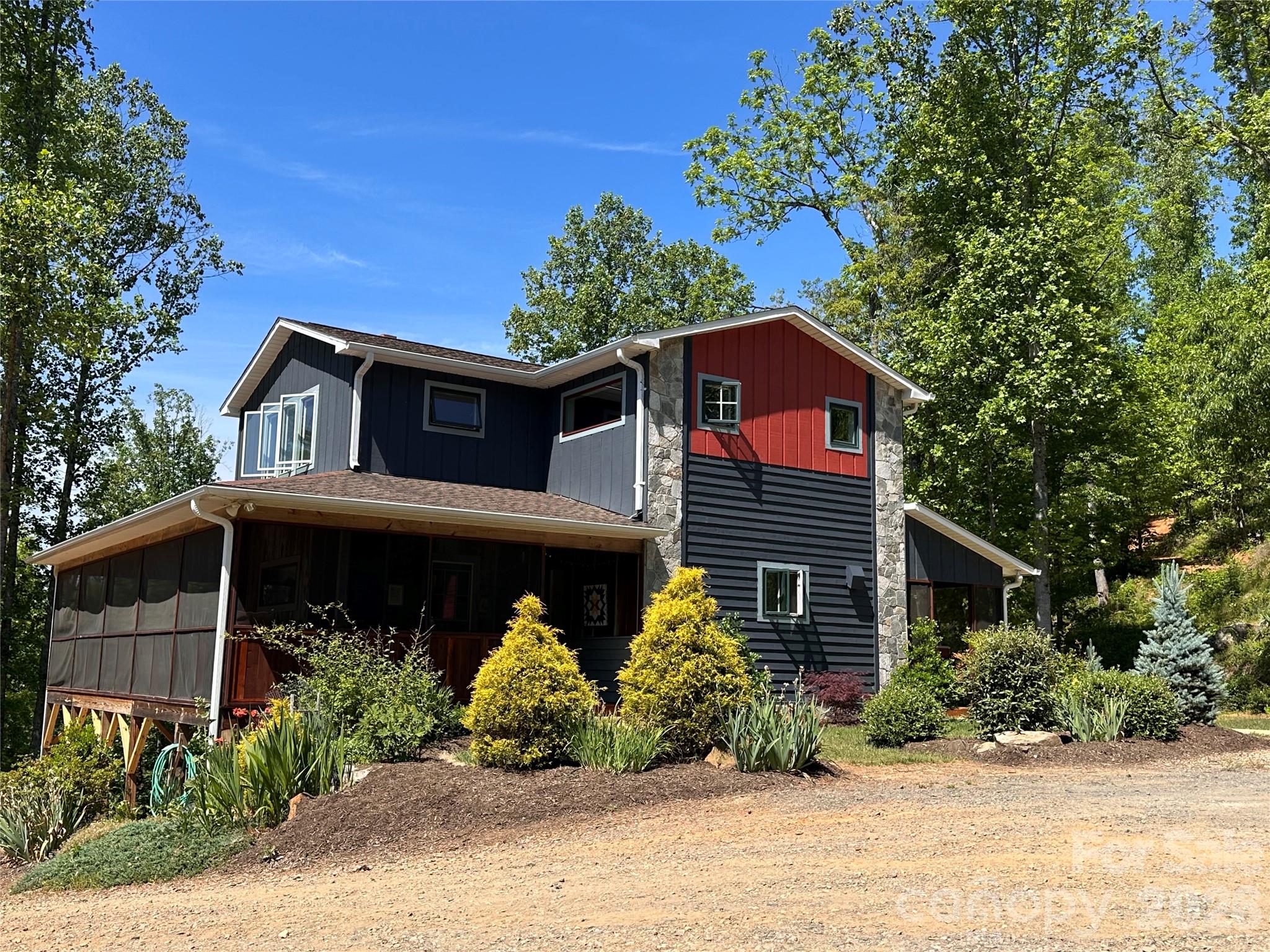2825 Harrell Hill Road Bakersville NC 28705