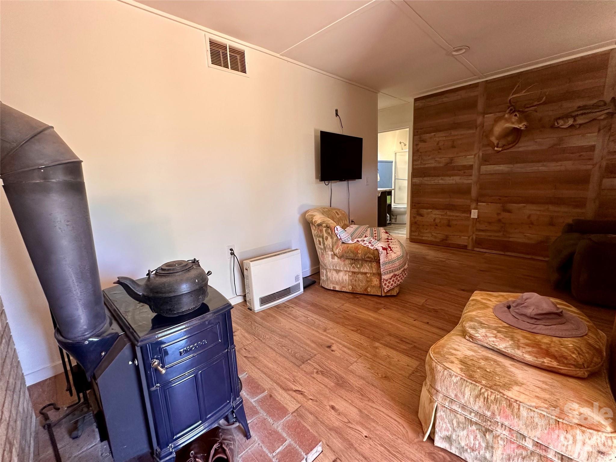 2825 Harrell Hill Road Bakersville NC 28705
