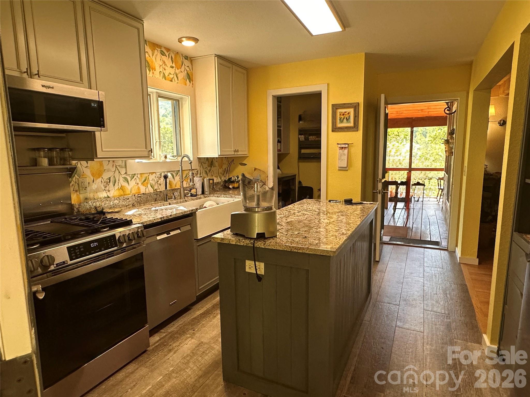 2825 Harrell Hill Road Bakersville NC 28705