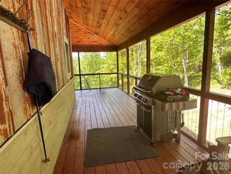 2825 Harrell Hill Road Bakersville NC 28705