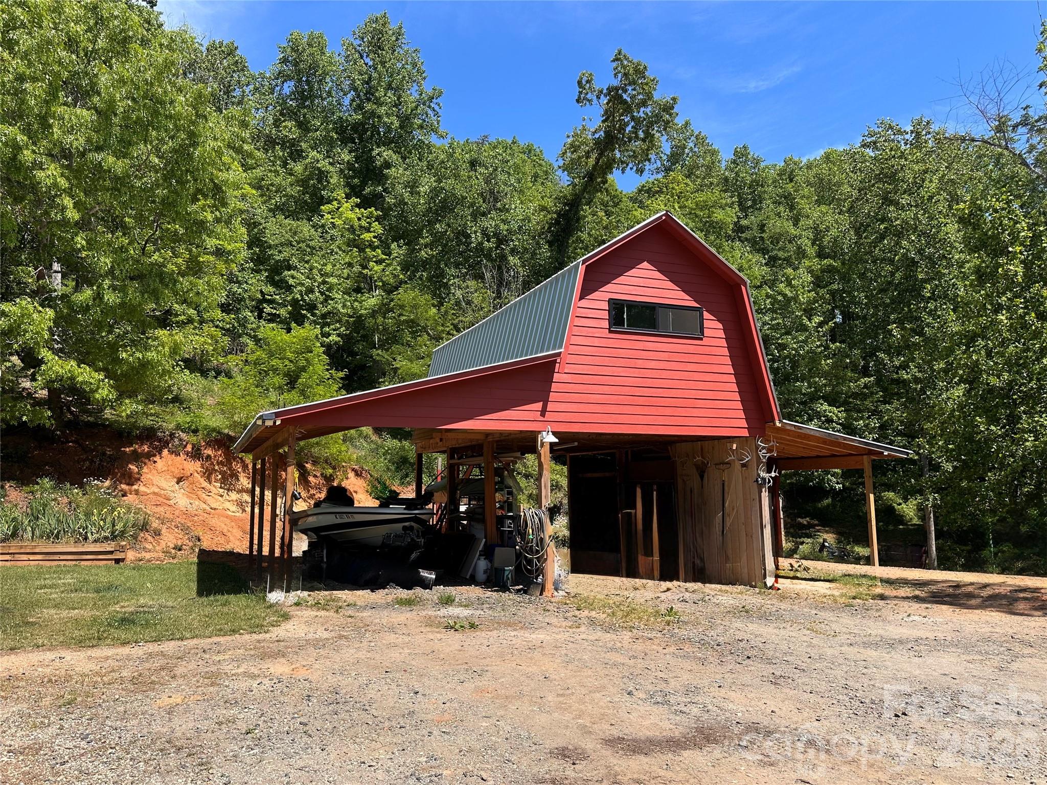 2825 Harrell Hill Road Bakersville NC 28705