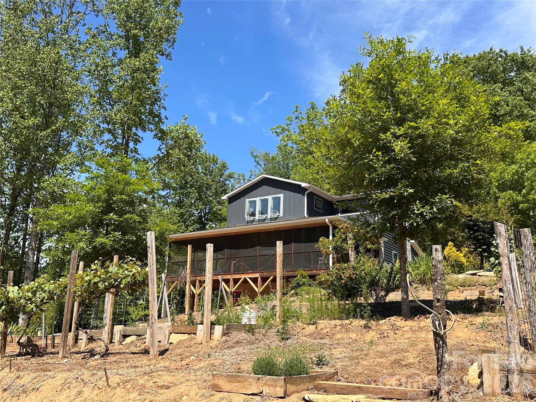 2825 Harrell Hill Road Bakersville NC 28705