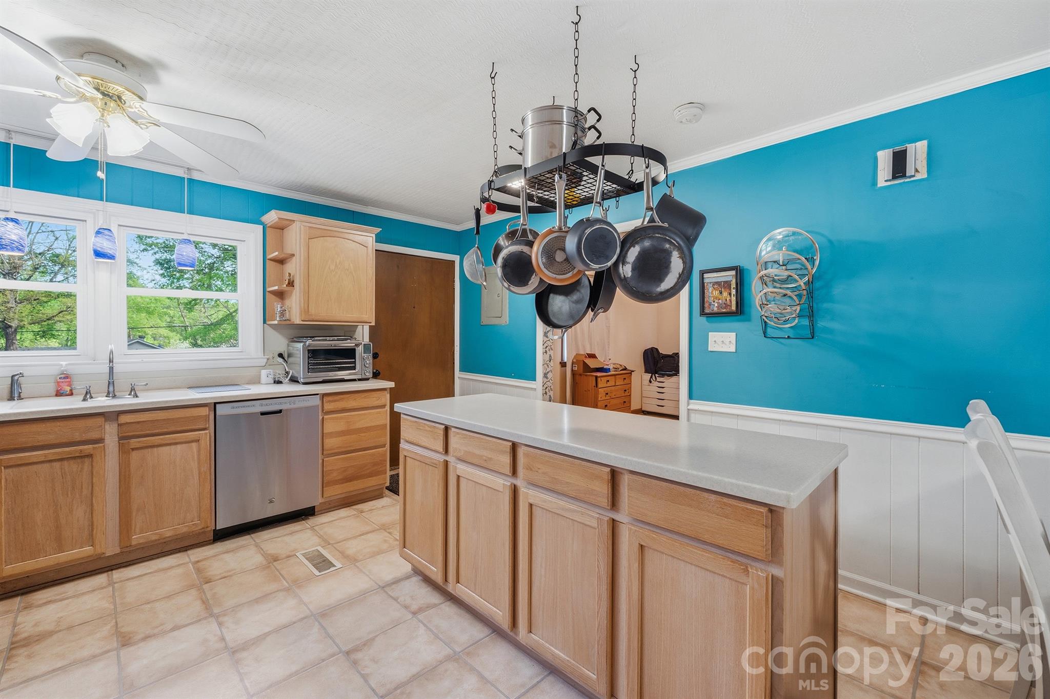 305 W 9th Street Newton NC 28658