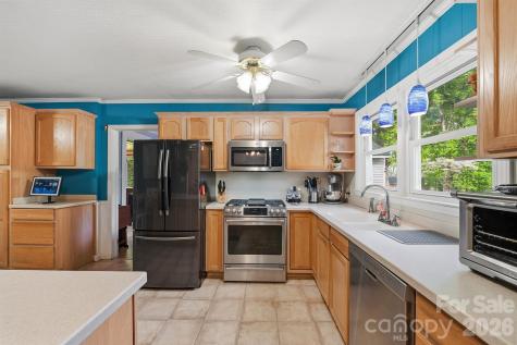 305 W 9th Street Newton NC 28658