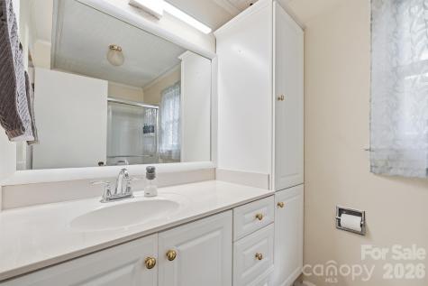 305 W 9th Street Newton NC 28658