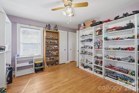 305 W 9th Street Newton NC 28658