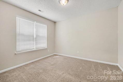 5463 Realtree Lane Charlotte NC 28214